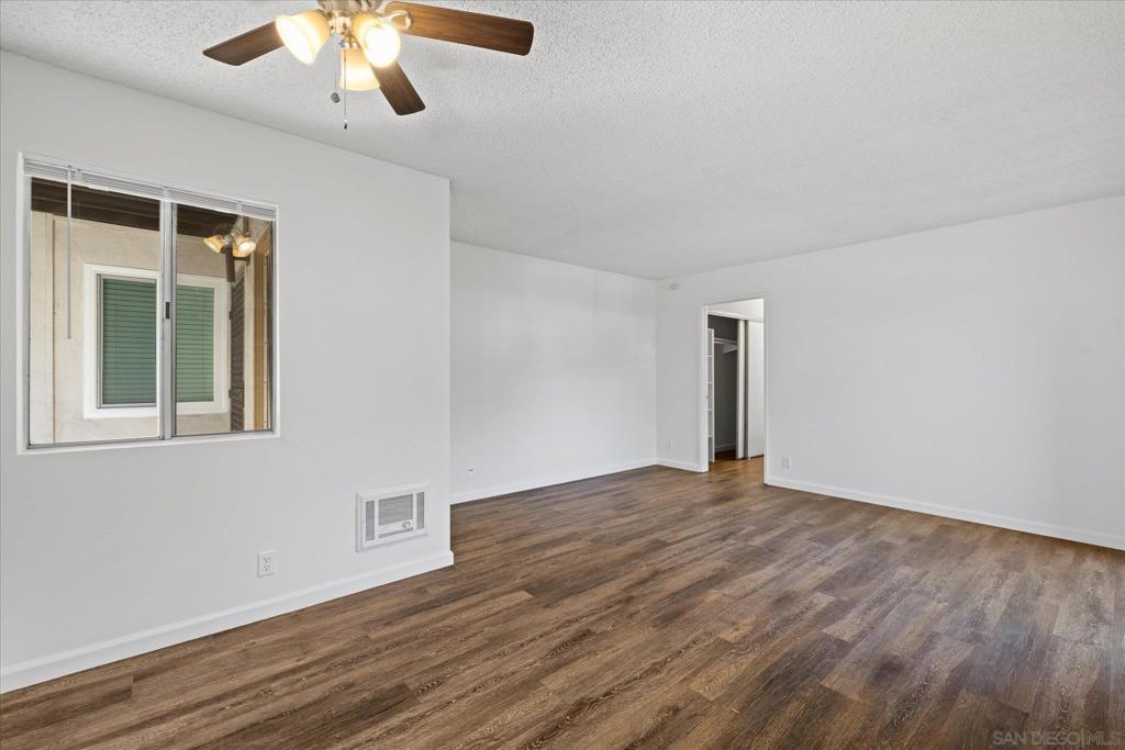 Residential for sale at 8069 Caminito De Pizza F, San Diego CA featuring 1 bed and 1 bath