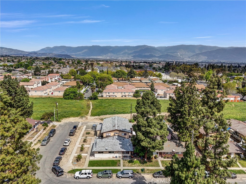 Residential Income for sale at 160 W Cascade, Rialto CA