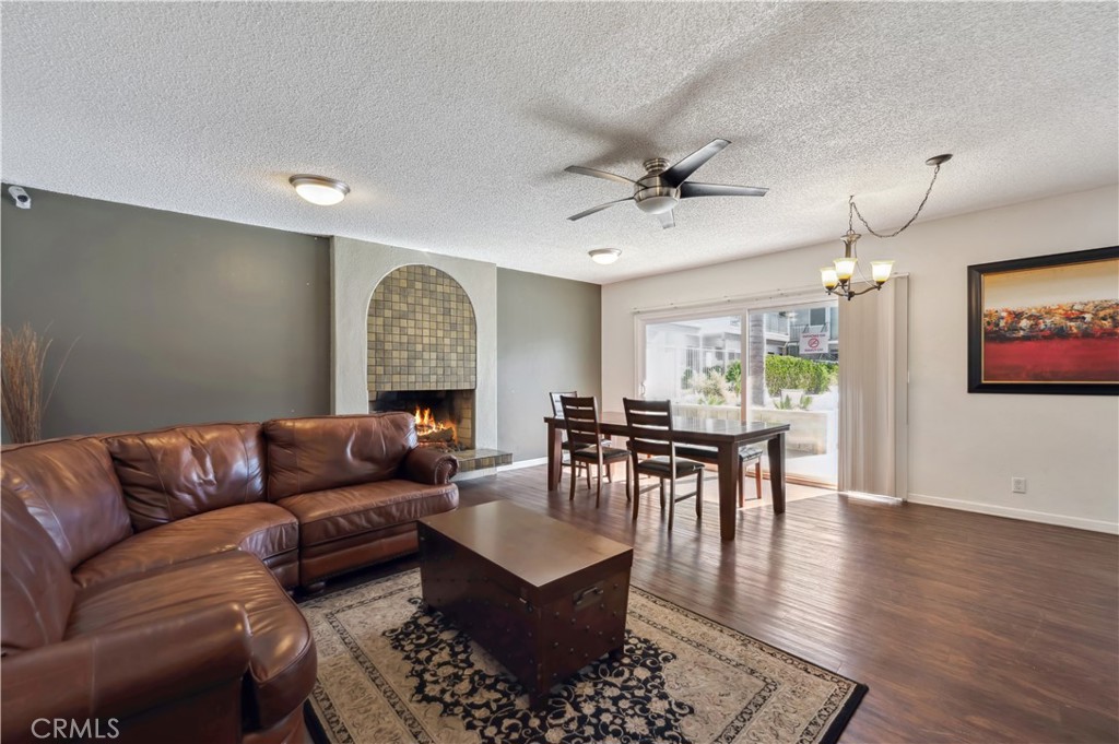 Residential Lease for rent at 3649 Emerald Street 210, Torrance, Los Angeles County CA featuring 1 bed and 1 bath