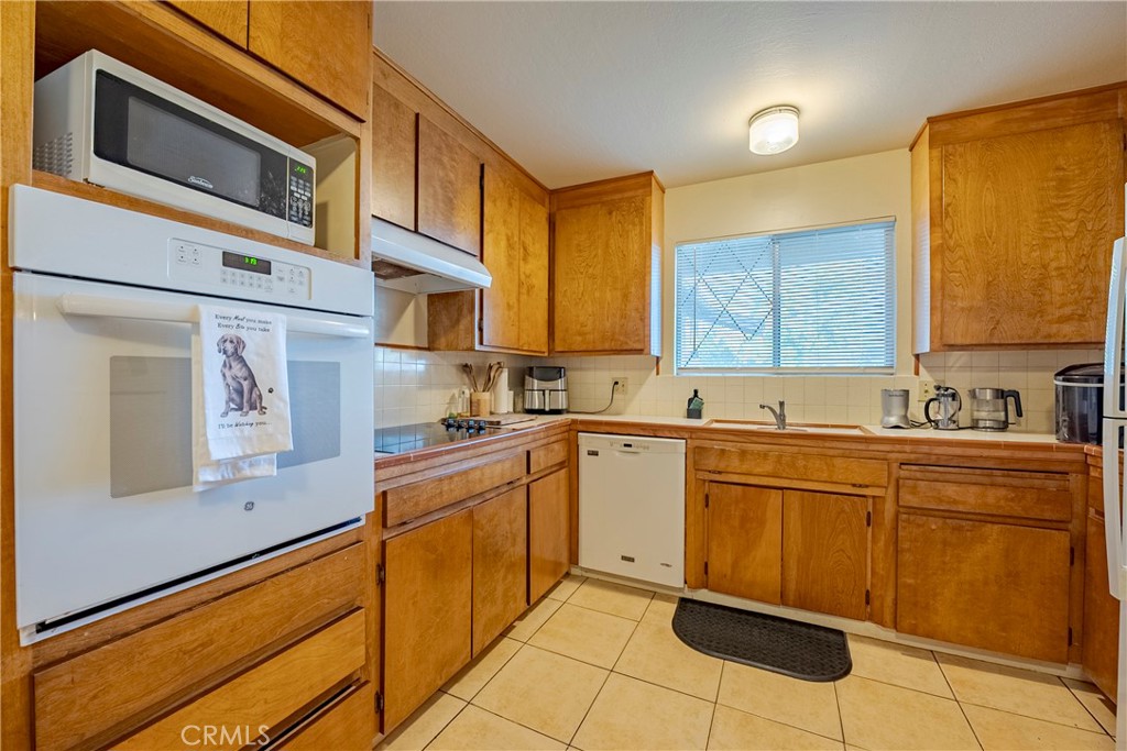 Residential for sale at 3191 El Capitan, Merced CA featuring 3 beds and 2 baths