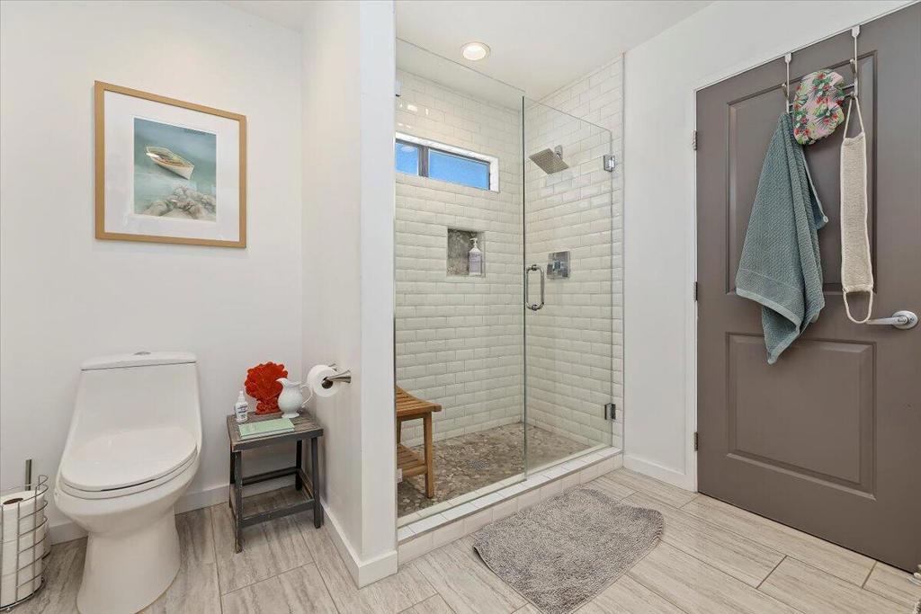 Residential Lease for rent at 52273 Avenida Madero, La Quinta CA featuring 2 beds and 2 baths