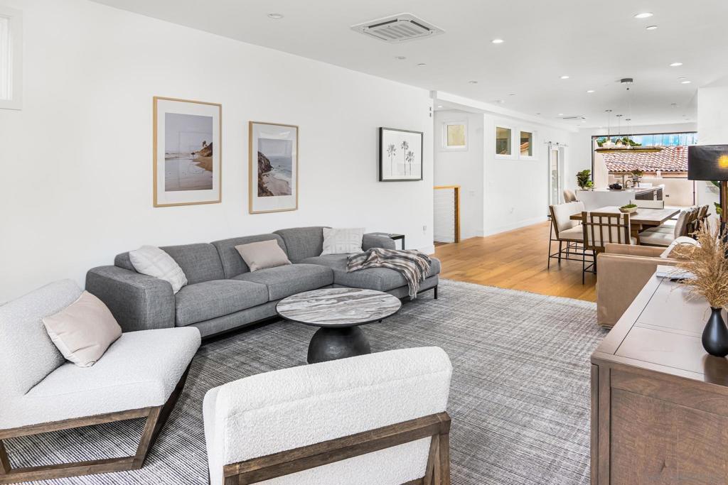 Residential for sale at 253 Kolmar St, La Jolla CA featuring 3 beds and 3 baths