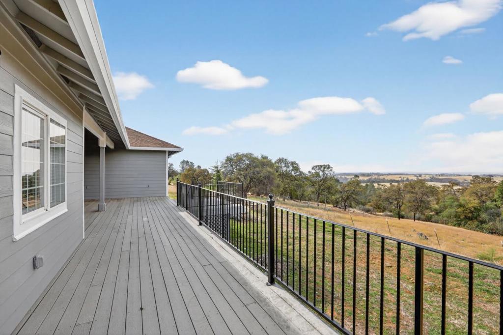 Residential for sale at 35 Blazeford Gulch, Oroville CA featuring 4 beds and 2 baths