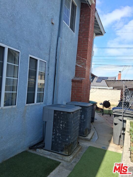 Active for sale at Carson, CA, Carson, CA CA and 3 baths