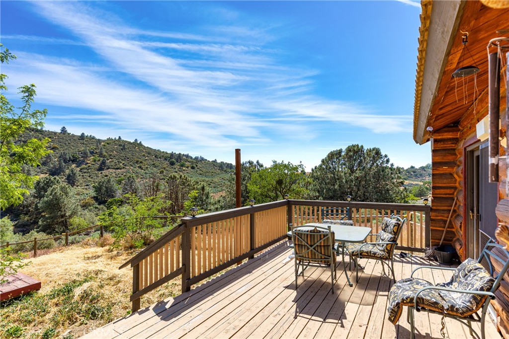 Residential for sale at 30771 Fox Ridge Court, Tehachapi CA featuring 3 beds and 2 baths