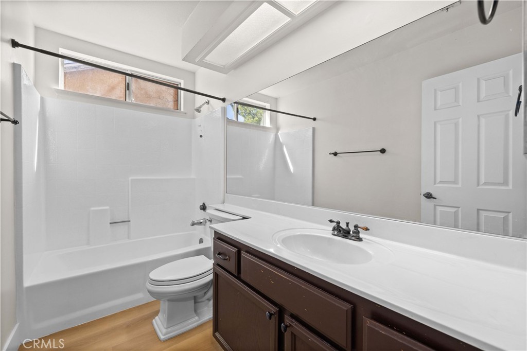 Residential Lease for rent at 1008 E Avenue J7, Lancaster, Los Angeles County CA featuring 3 beds and 2 baths