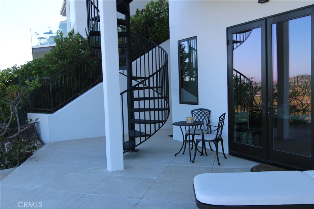 Residential Lease for rent at 1515 Tahiti Avenue B, Laguna Beach CA and 1 bath