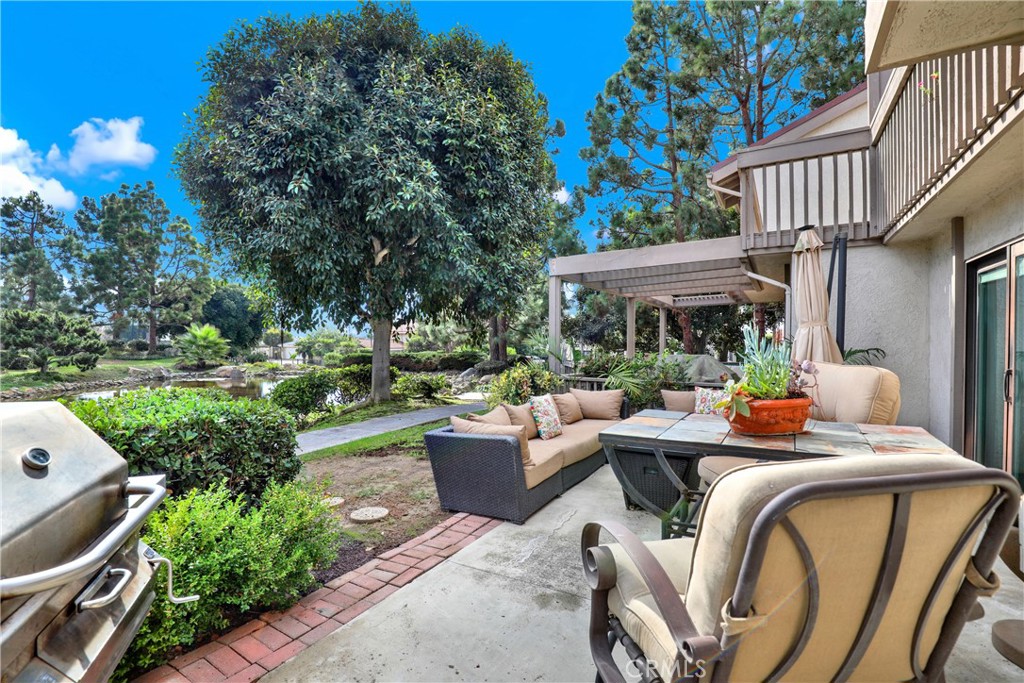 Residential for sale at 27112 Mill Pond W 2, Dana Point CA featuring 2 beds and 3 baths