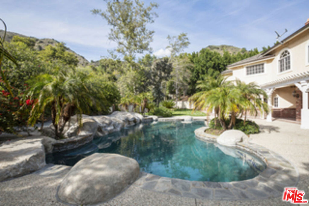 Residential Lease for rent at 1155 Englewild Drive, Glendora, Los Angeles County CA featuring 7 beds and 7 baths