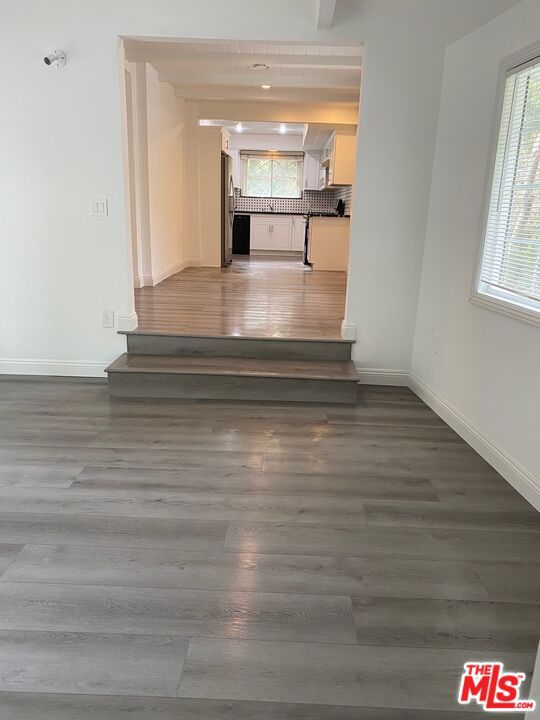 Residential Lease for rent at 1712 BENEDICT CANYON Drive, Beverly Hills CA featuring 3 beds and 2 baths