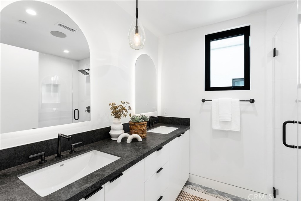 Residential for sale at 5007 Seashore, Newport Beach CA featuring 3 beds and 4 baths