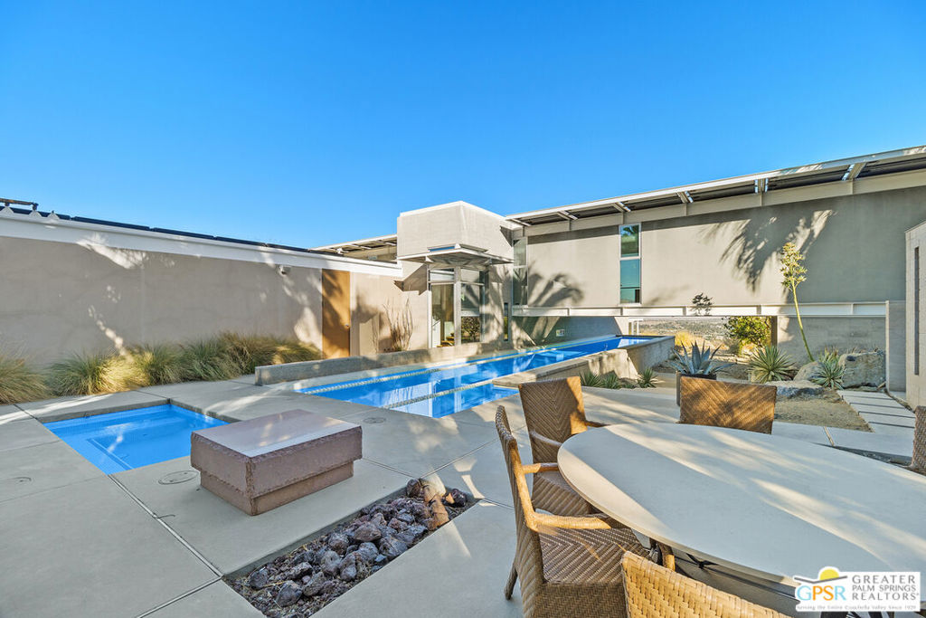 Residential for sale at 27 Grande View Court, Rancho Mirage CA featuring 3 beds and 5 baths