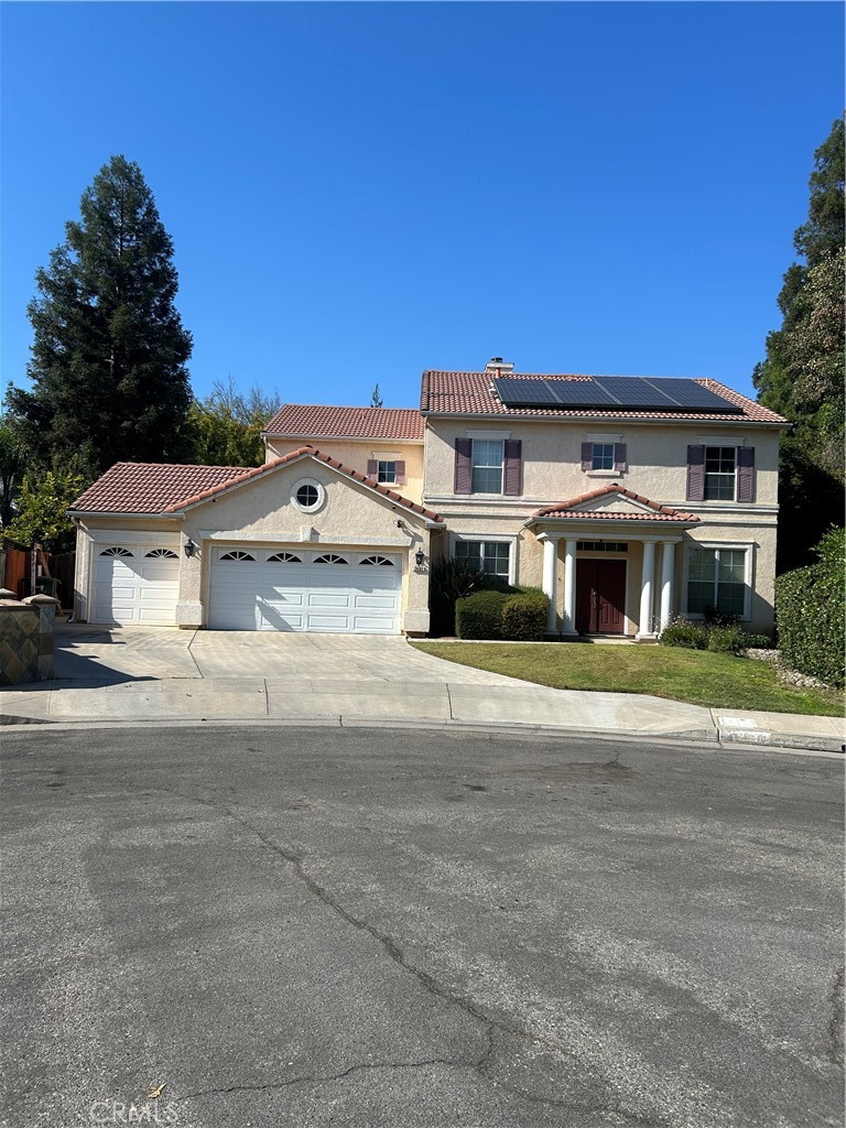 Residential for sale at 2602 E Deyoung, Fresno CA featuring 5 beds and 4 baths