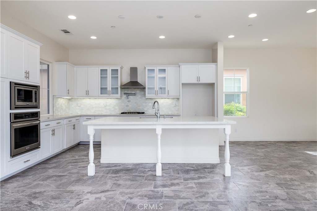 Residential for sale at 4553 Via Veneto, Palm Desert CA featuring 3 beds and 3 baths