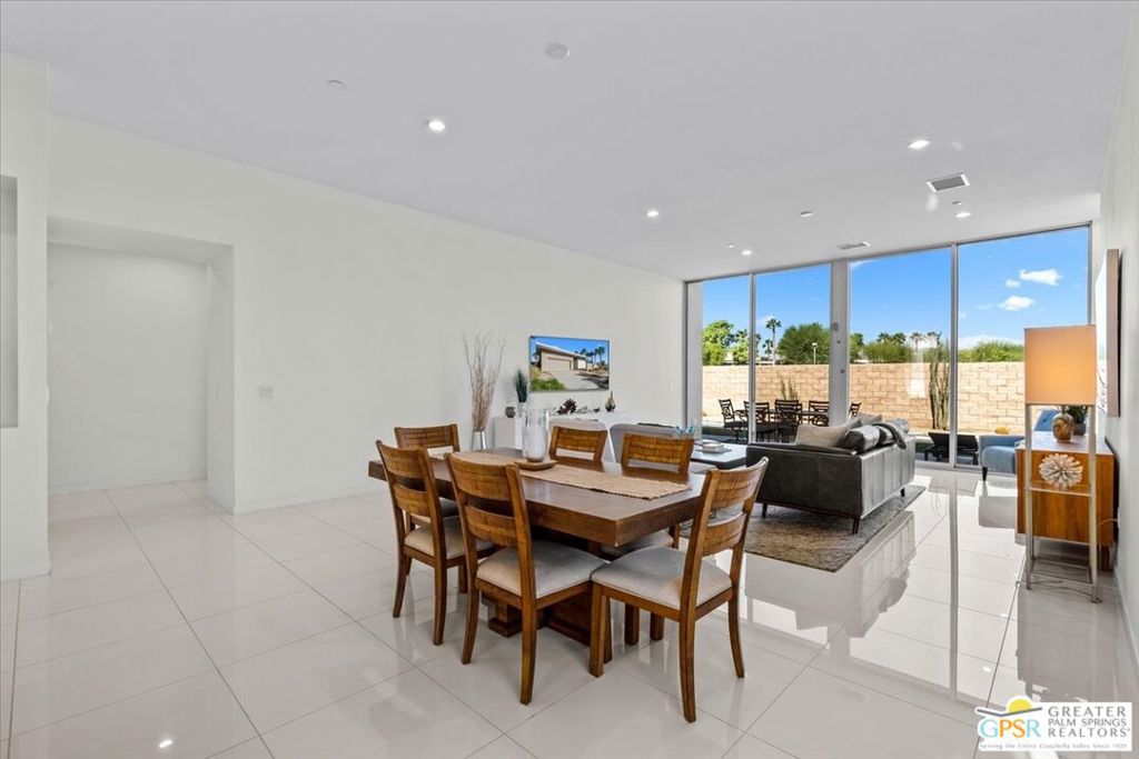 Residential for sale at 4651 Kellogg Way, Palm Springs CA featuring 3 beds and 4 baths