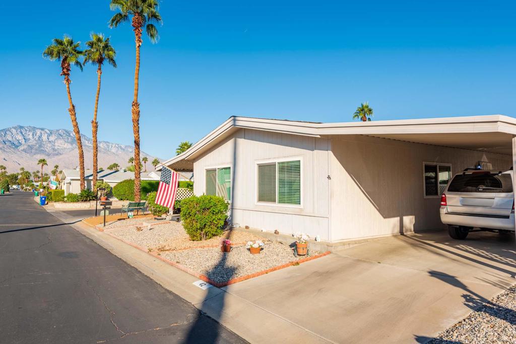 Manufactured In Park for sale at 42 Coble Drive, Cathedral City CA featuring 2 beds and 2 baths