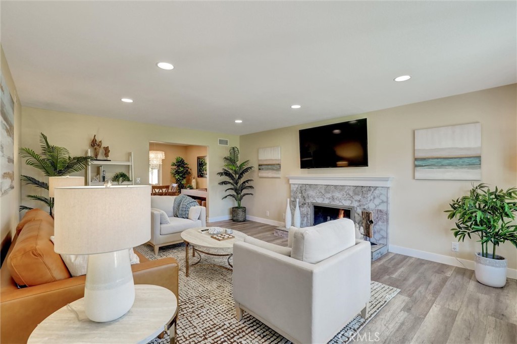 Residential Lease for rent at 1591 Pegasus, Newport Beach CA featuring 5 beds and 3 baths