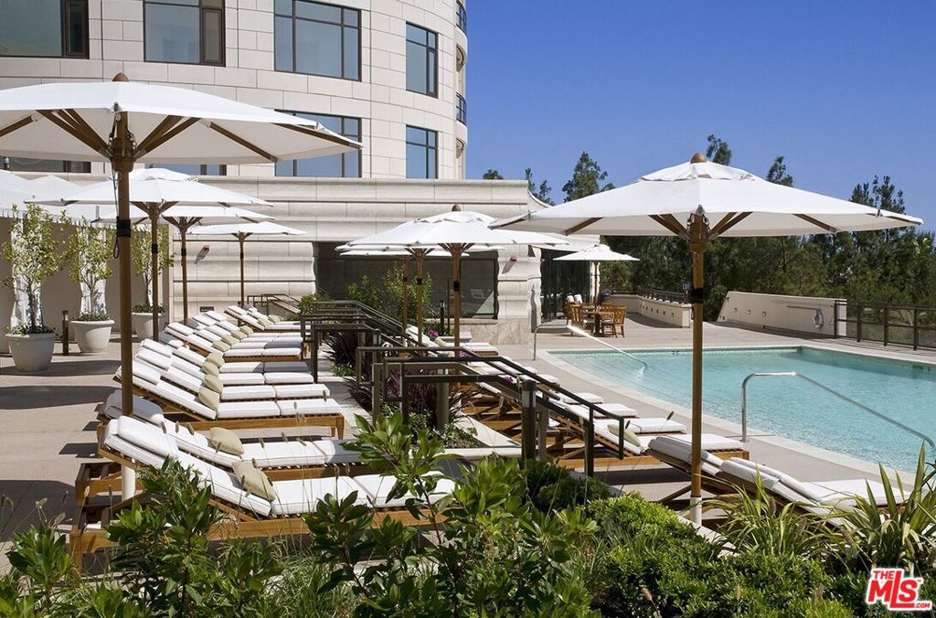 Residential Lease for rent at 1 W Century Drive PH 38B, Los Angeles, Los Angeles County CA featuring 2 beds and 4 baths