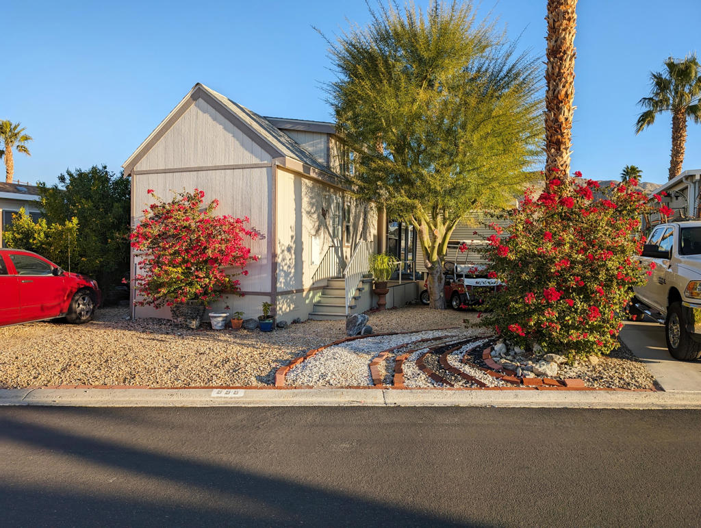 Manufactured In Park for sale at 70200 Dillon Road 555, Desert Hot Springs CA featuring 2 beds and 1 bath