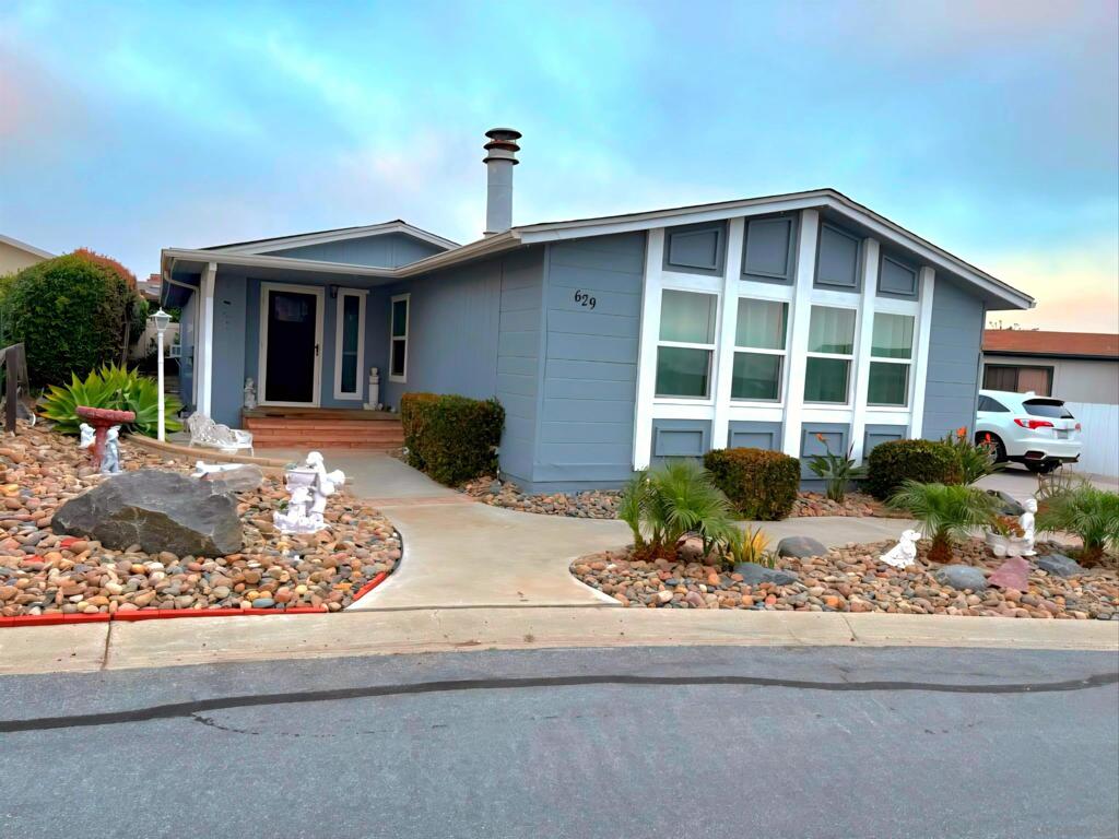 Residential for sale at 629 Via Santiago, Vista CA featuring 2 beds and 2 baths