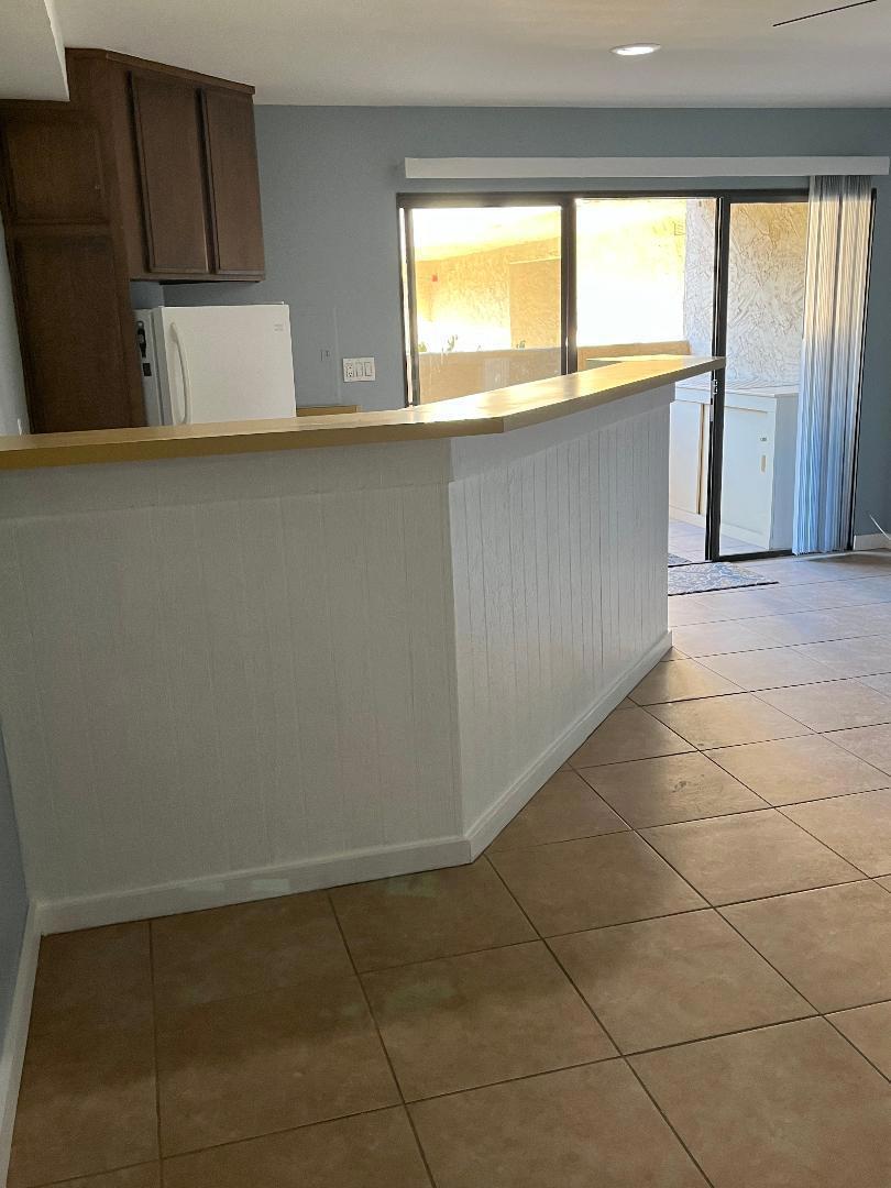 Residential Lease for rent at 5300 E Waverly Drive N5110, Palm Springs CA featuring 1 bed and 1 bath