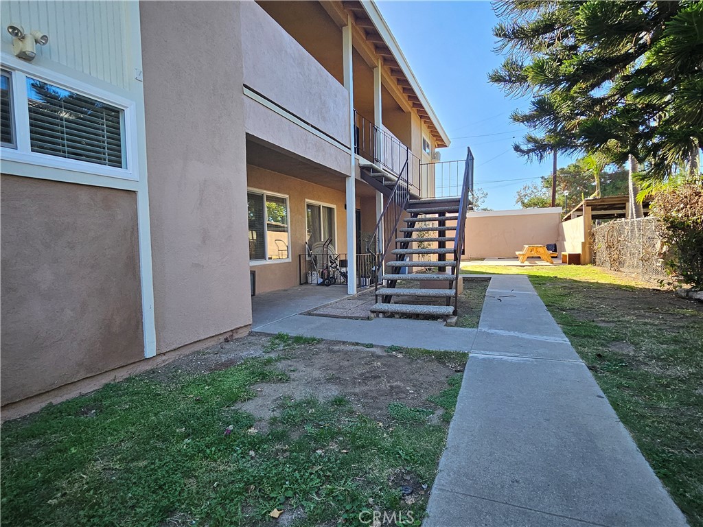 Residential Lease for rent at 1381 Burwood Street 4, La Habra CA featuring 2 beds and 2 baths