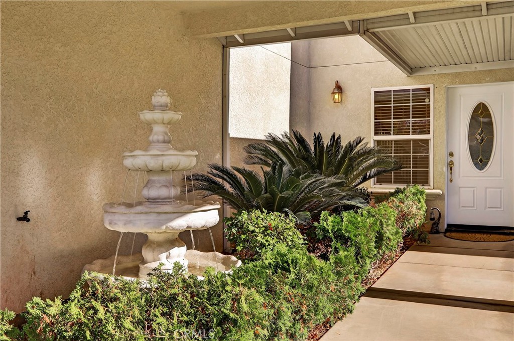 Residential for sale at 15 La Casa Court, Chico CA featuring 3 beds and 3 baths