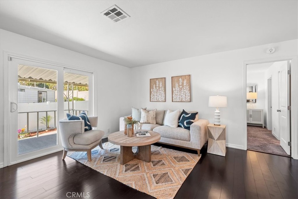 Manufactured In Park for sale at 18601 Newland 97, Huntington Beach CA featuring 3 beds and 2 baths