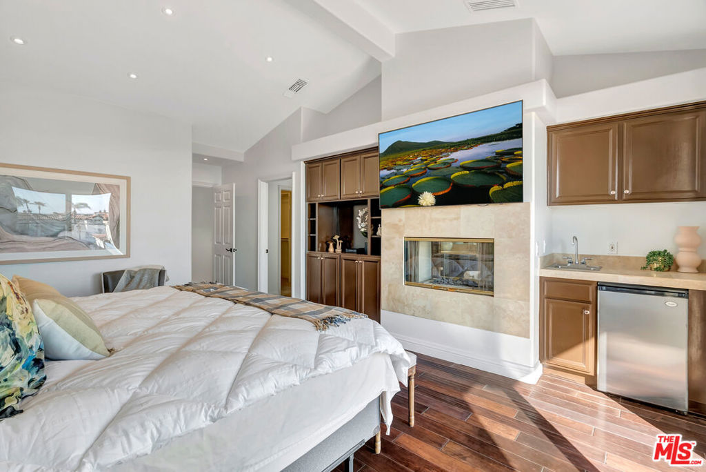 Residential for sale at 6438 Lunita Road, Malibu CA featuring 3 beds and 3 baths