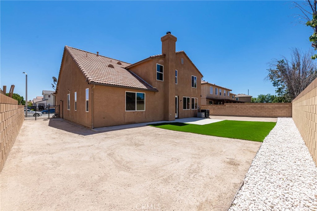 Residential Lease for rent at 44435 Byron, Lancaster, Los Angeles County CA featuring 3 beds and 3 baths