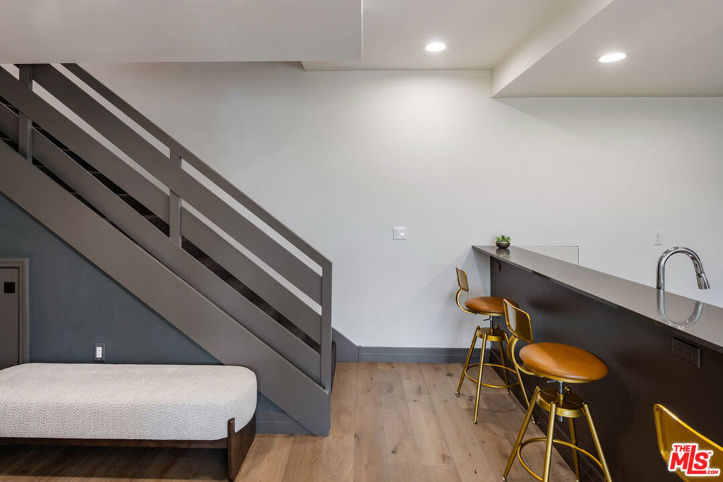 Residential Lease for rent at 118 N Orlando Avenue 303, Los Angeles, Los Angeles County CA featuring 2 beds and 3 baths