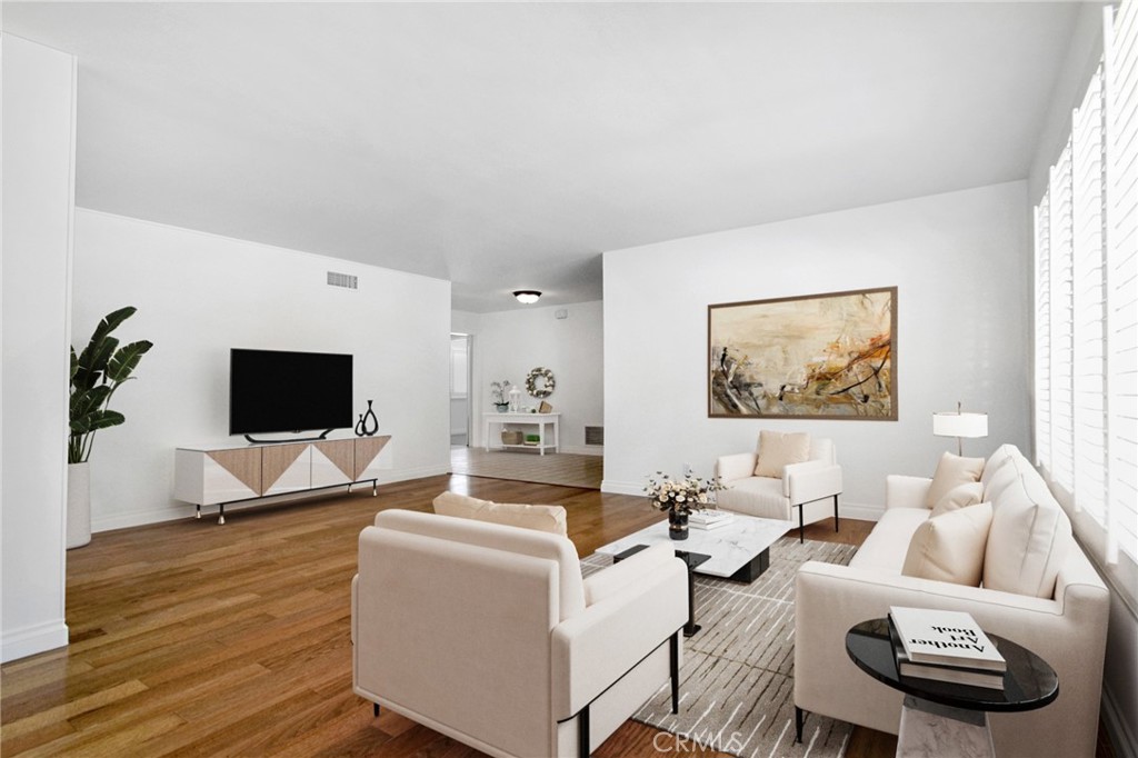 Residential for sale at 1391 Morrow Circle, Thousand Oaks CA featuring 3 beds and 2 baths