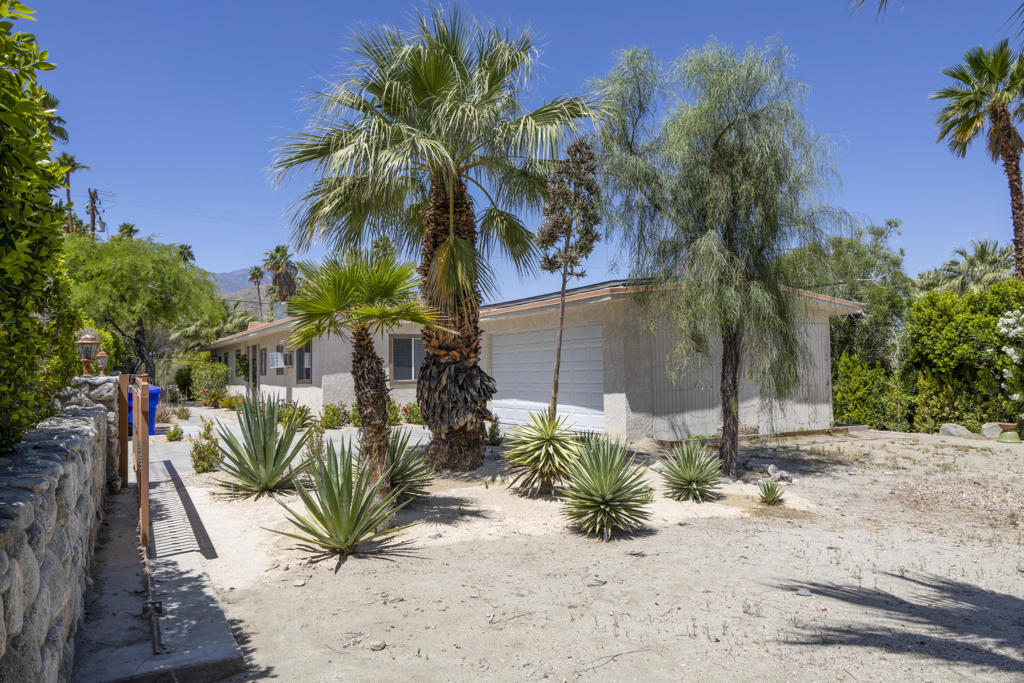 Residential for sale at 68286 Grandview Avenue, Cathedral City CA featuring 2 beds and 2 baths