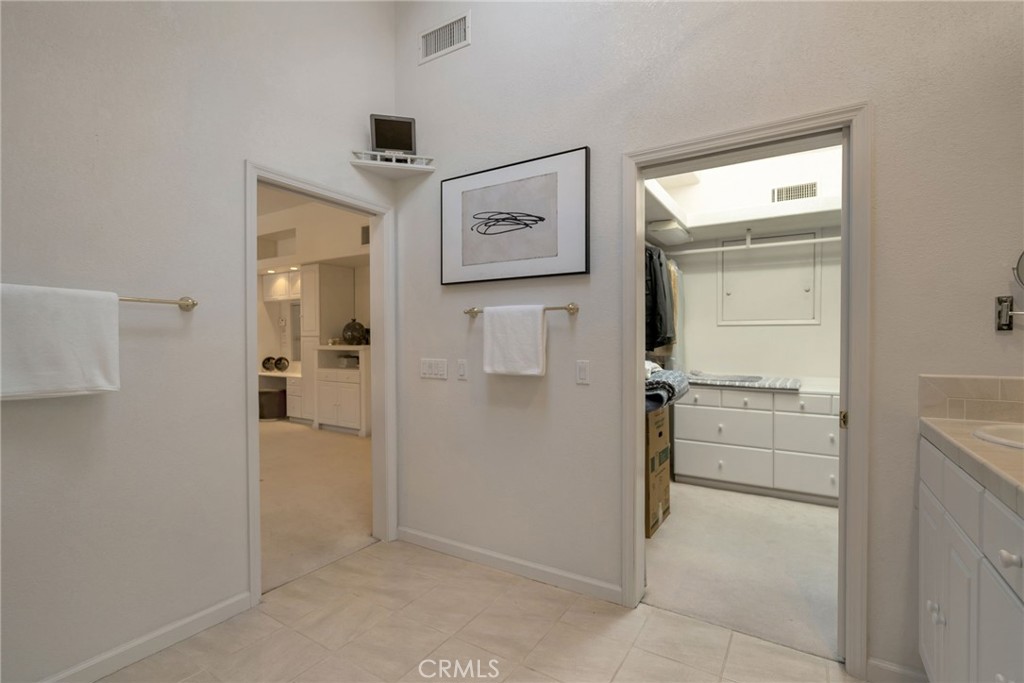 Active for sale at Glendora, CA, Glendora, CA CA and 6 baths