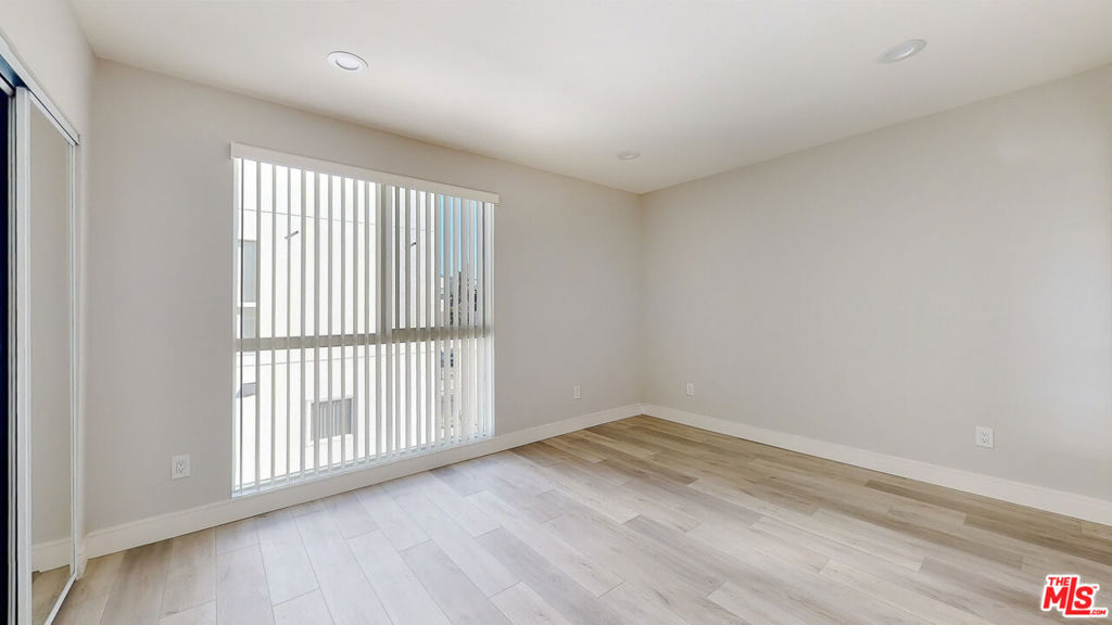 Residential Lease for rent at 252 Rosemont Avenue 1/2, Los Angeles, Los Angeles County CA featuring 4 beds and 3 baths