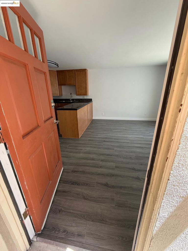 Residential for sale at 4057 Brant St 8, San Diego CA featuring 1 bed and 1 bath