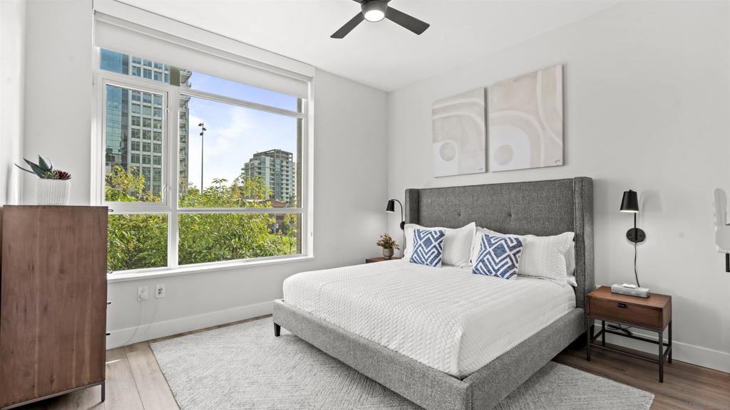 Residential for sale at 325 7Th Ave 215, San Diego CA featuring 2 beds and 3 baths