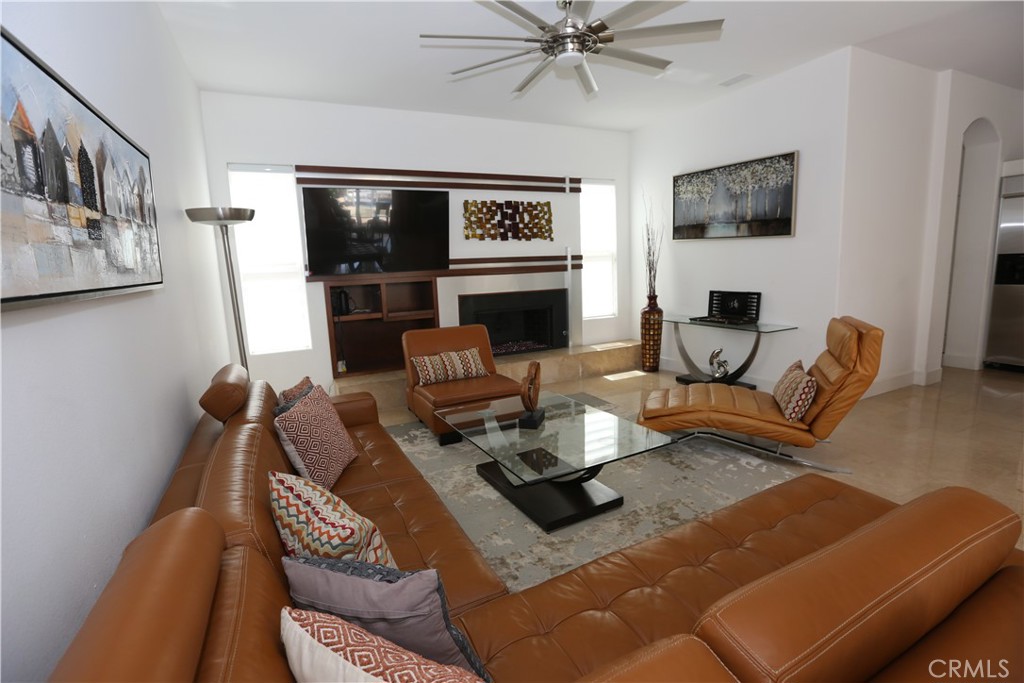 Residential for sale at 14 Calle Lantana, Palm Desert CA featuring 4 beds and 4 baths