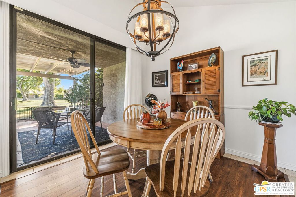 Residential for sale at 3020 Calle Loreto, Palm Springs CA featuring 2 beds and 2 baths