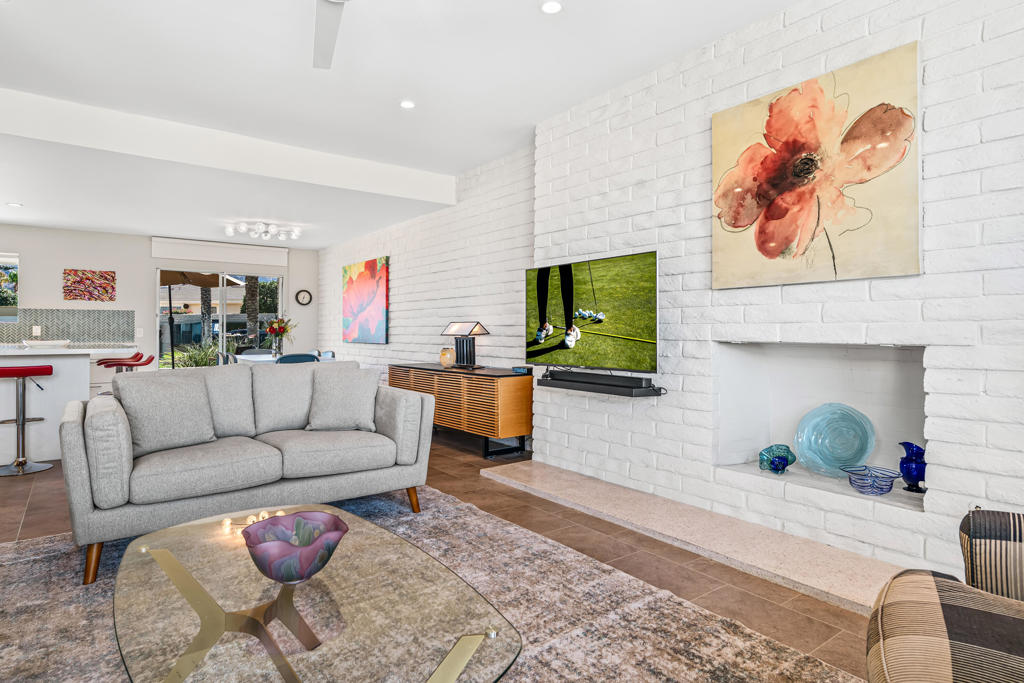 Residential for sale at 75550 Calle Del Sur, Indian Wells CA featuring 2 beds and 2 baths