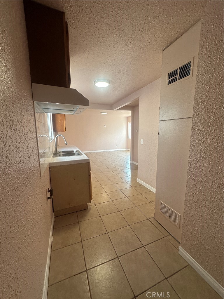 Residential Lease for rent at 4243 Burns, Los Angeles, Los Angeles County CA featuring 1 bed and 1 bath