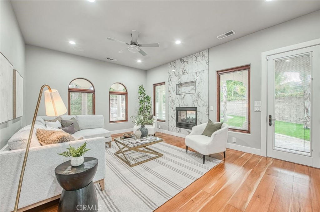 Residential for sale at 2283 E Sarazen, Fresno CA featuring 4 beds and 5 baths