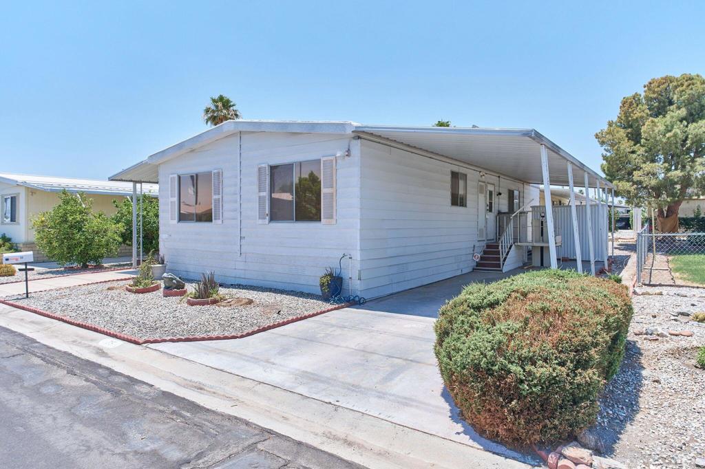 Manufactured In Park for sale at 14777 Palm 35, Desert Hot Springs CA featuring 2 beds and 2 baths