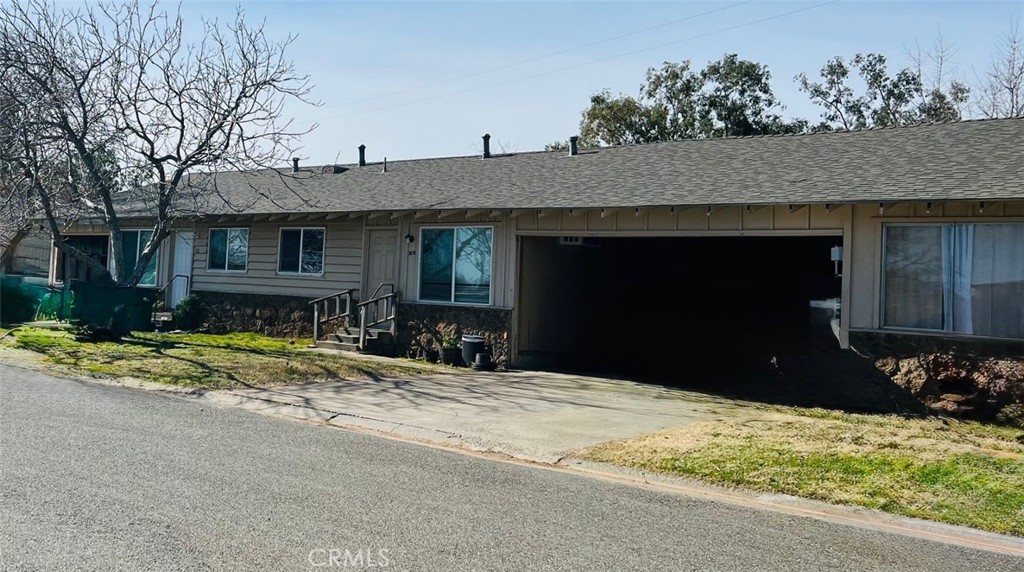 Residential Income for sale at 205 Mclane, Corning CA