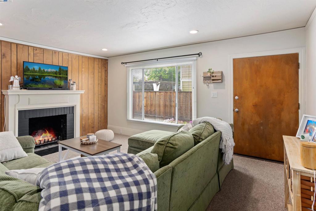 Residential Income for sale at 1512 Mozart St, Alameda CA