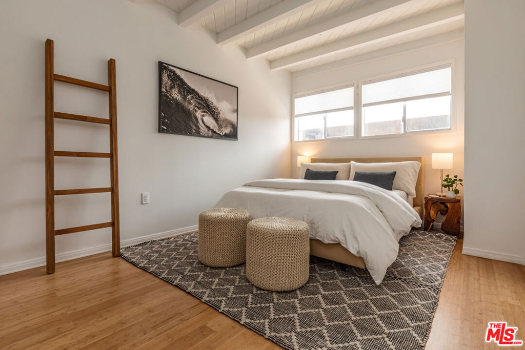 Residential Lease for rent at 42602 Pacific Coast Highway, Malibu CA featuring 3 beds and 2 baths