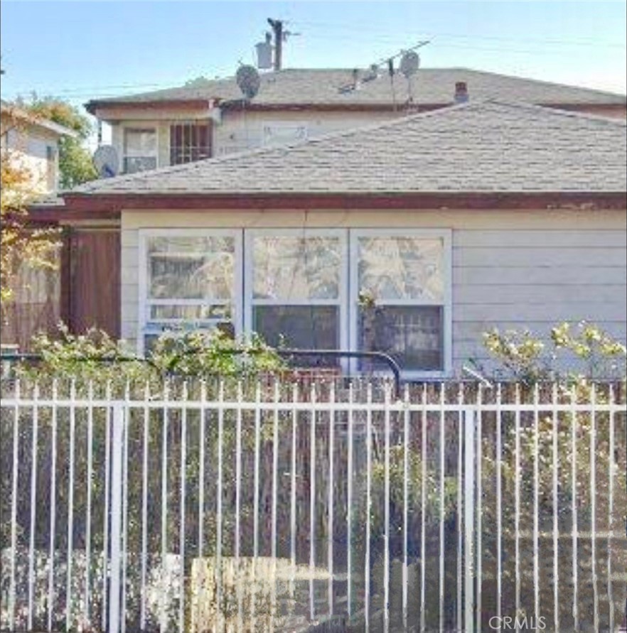 Residential Lease for rent at 420 N 7th Street, Montebello CA featuring 2 beds and 1 bath
