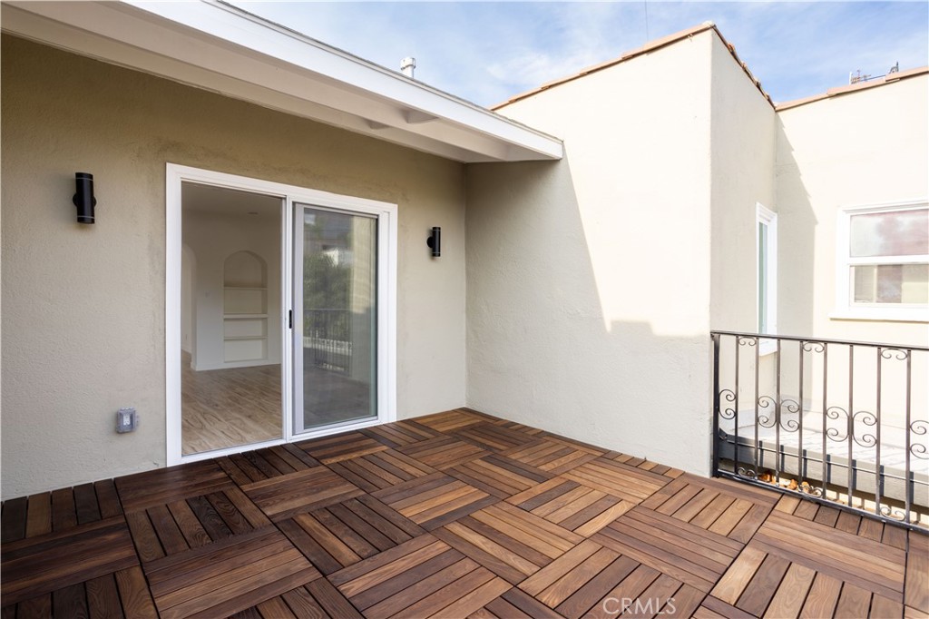 Residential Lease for rent at 738 S Stanley Avenue, Los Angeles, Los Angeles County CA featuring 2 beds and 2 baths