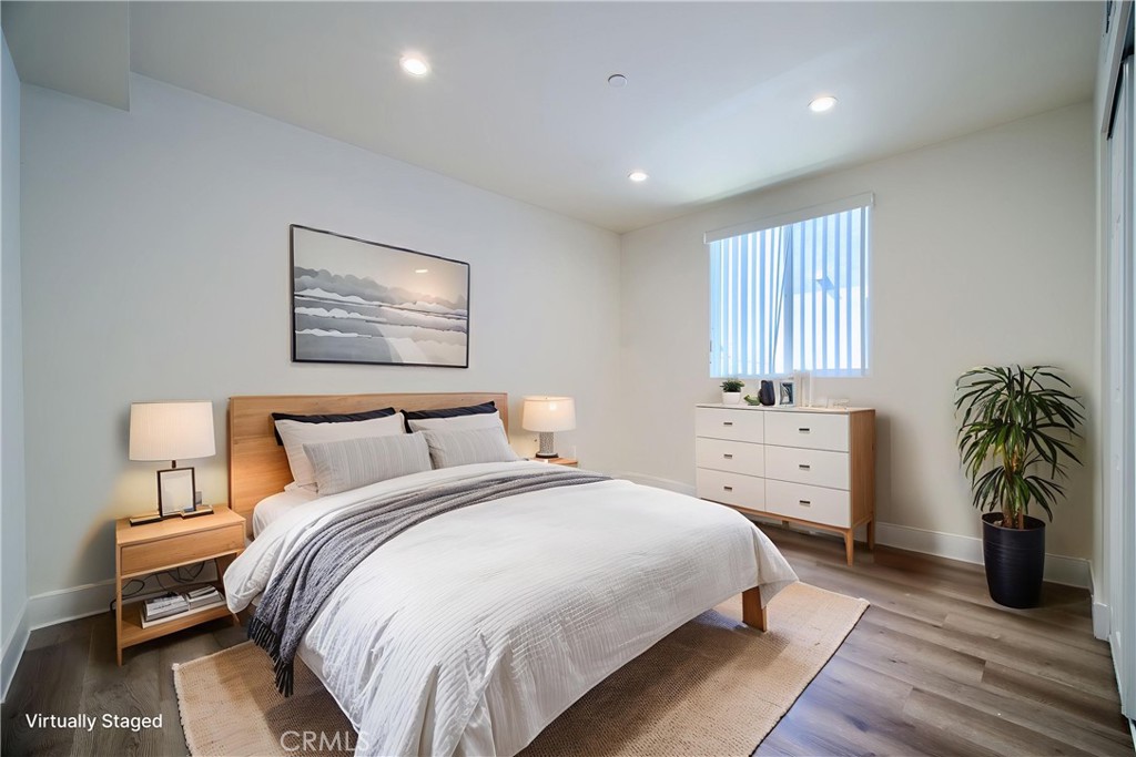 Residential Lease for rent at 1429 S New Hampshire Avenue, Los Angeles, Los Angeles County CA featuring 5 beds and 5 baths