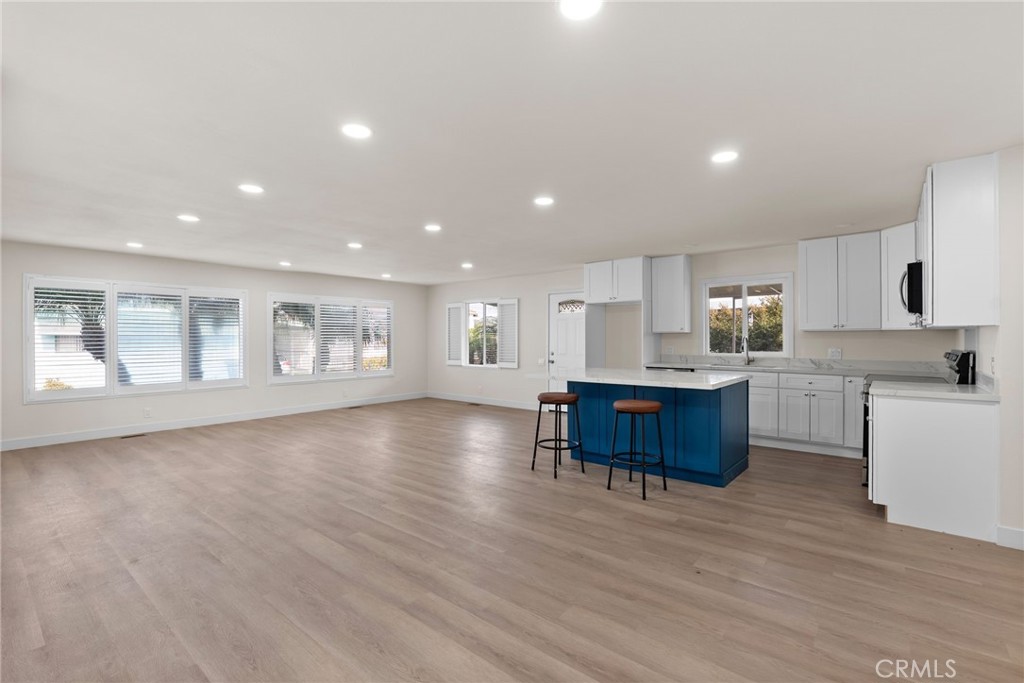 Manufactured In Park for sale at 16222 Monterey Lane 379, Huntington Beach CA featuring 2 beds and 2 baths